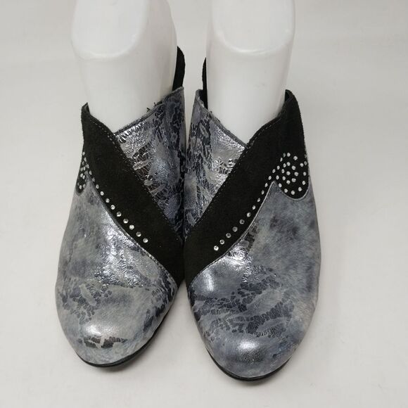 HELLE COMFORT CLOGS. SIZE 9.5". - Picture 7 of 16